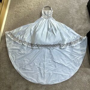 Jai International by Alfred Sung Wedding Dress size 10